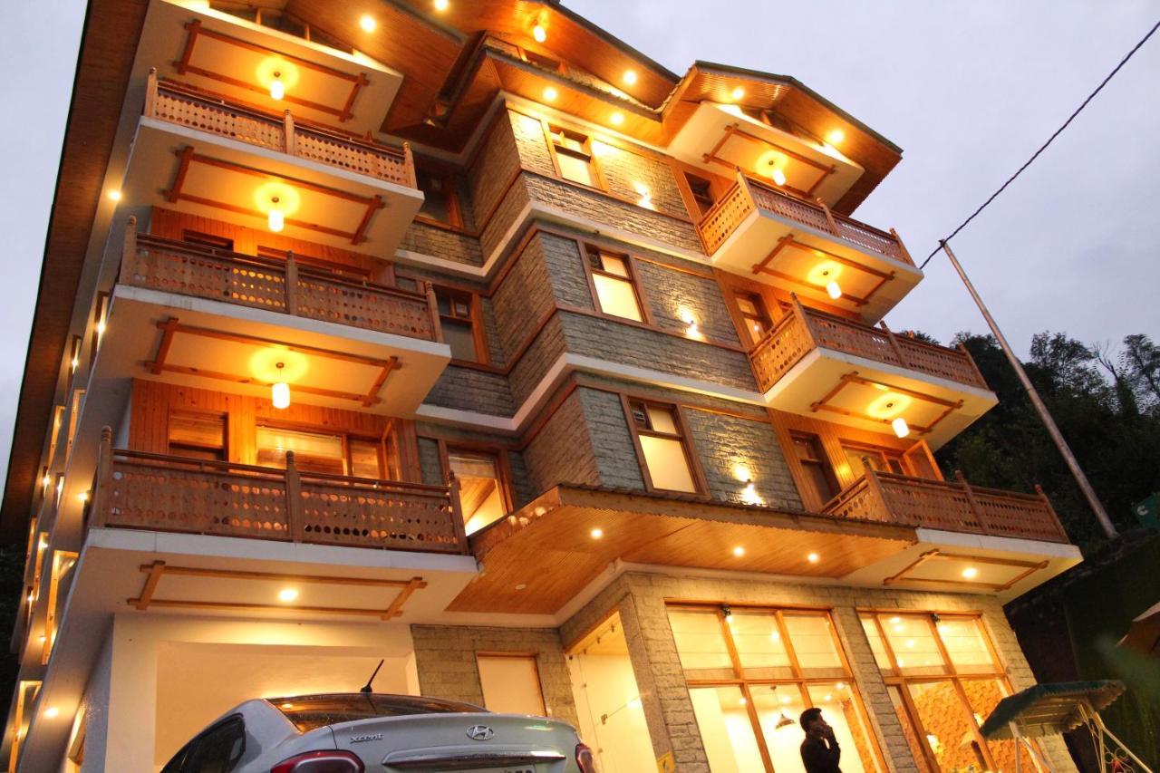 Hotel Vaibhav Regency Manāli Exterior foto