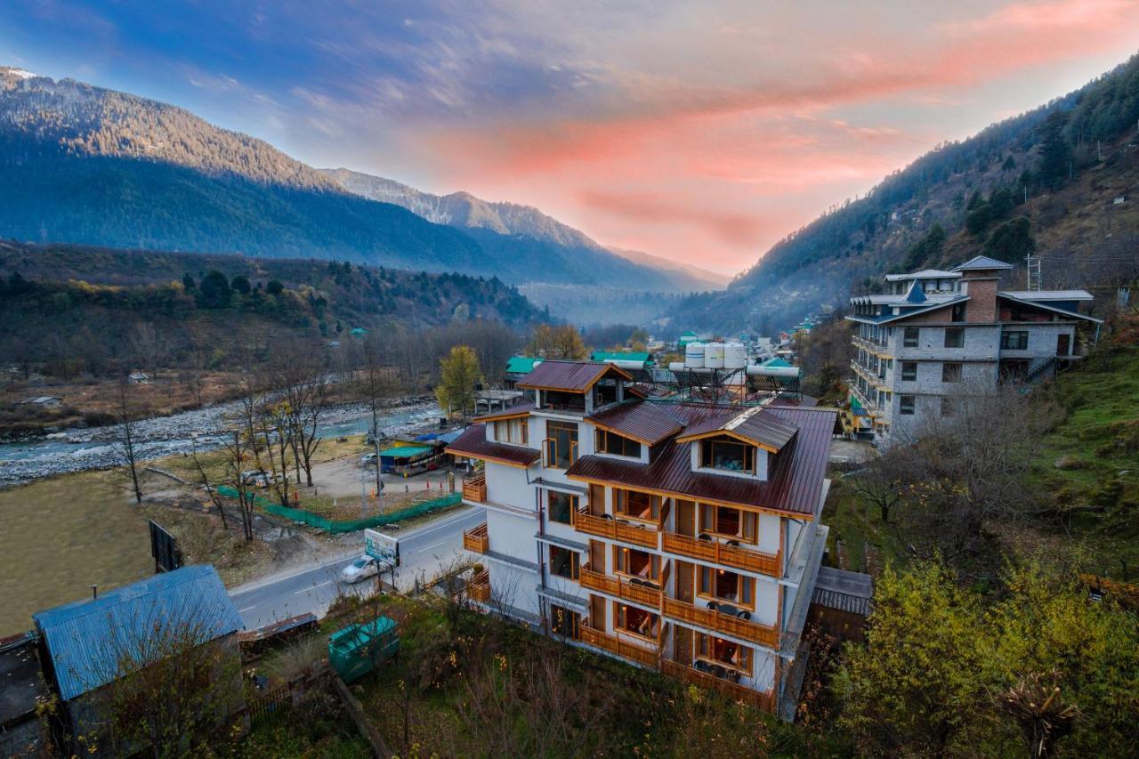 Hotel Vaibhav Regency Manāli Exterior foto